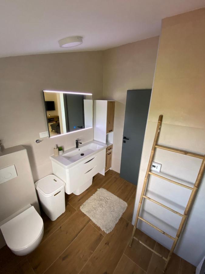 Holiday Home “Marko” With Heated Pool! Nin Esterno foto